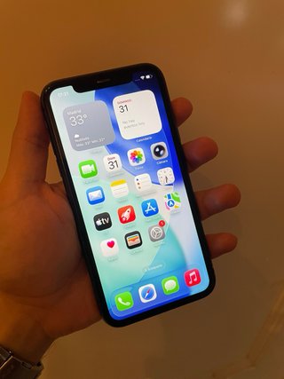 iPhone 11 / 92% Bateria