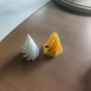 Juguete relajante - Pirámide Infinita 3D