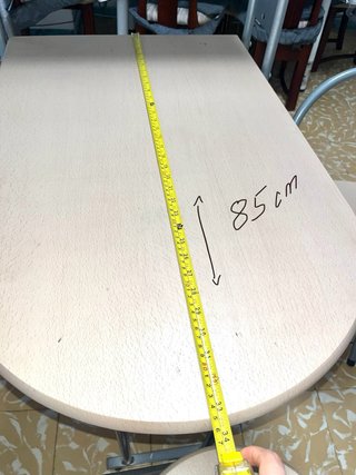 Mesa auxiliar metálica y madera