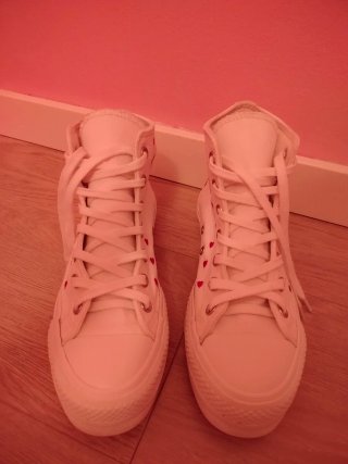Converse All Star Blancas Corazones Rojos
