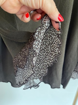 Blusa Donatella via Roma L marrone con rouches
