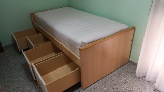 Cama individual con cajones