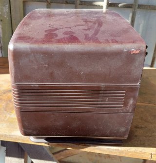 Radio antigua Radialva superchic alternatif 1947