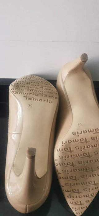 Zapatos de salón beige