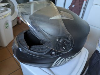 3 Cascos Moto. 2 Scorpion EXO y 1 Westt