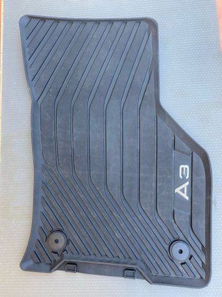 Juego de 4  Alfombrillas Goma Audi A3 Original
