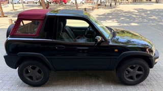 Toyota RAV4 / 4x4 / negro / descapotable / cabrio