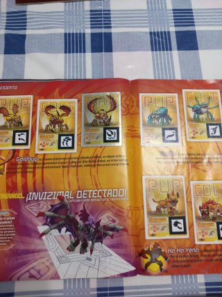 Álbum Completo Invizimals Sticker Album