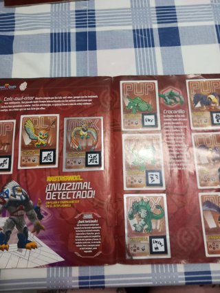 Álbum Completo Invizimals Sticker Album