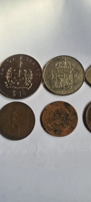 Lote 6 monedas de distintos países