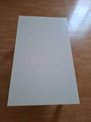 Mesa baja blanca de madera (LACK)