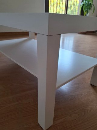Mesa baja blanca de madera (LACK)
