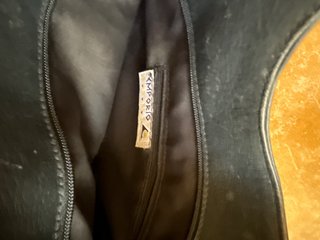 Bolso de piel negro