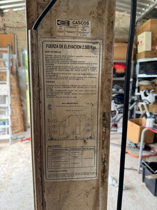Elevador de coches CASCOS 2500kg 1994