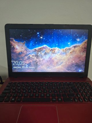 Portátil Asus Rojo