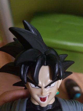 Figura Goku Black Limit Breaker 30cm