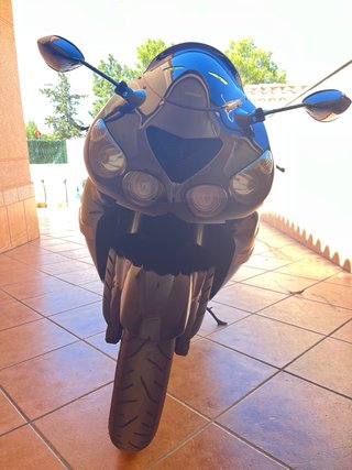 Kawasaki ZZR 1400 Negra