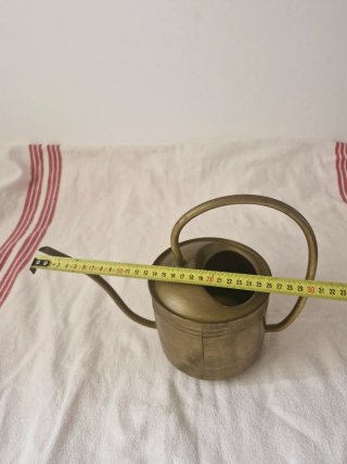 Regadera de latón