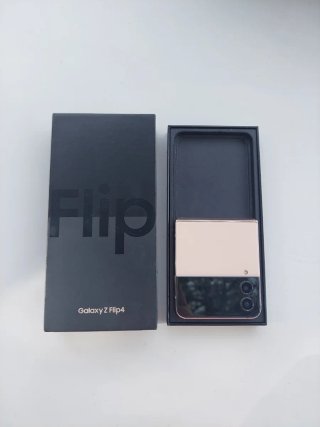 Samsung Galaxy Z Flip 4 Beige/Negro 2023