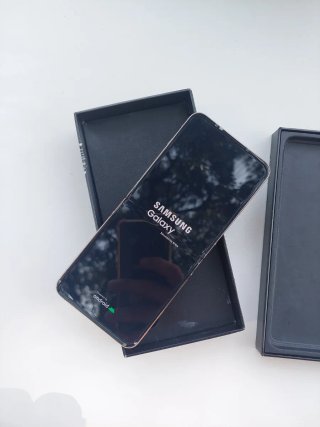 Samsung Galaxy Z Flip 4 Beige/Negro 2023