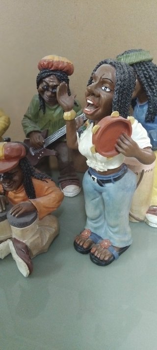 Figuras grupo reggae