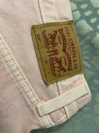 Shorts Levi's Rosa Desgastados