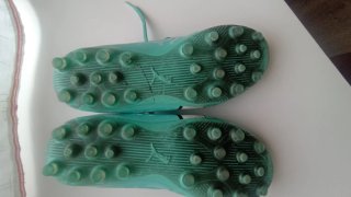 Botas de fútbol Puma multitacos