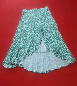 Lote 4 faldas midi Talla M