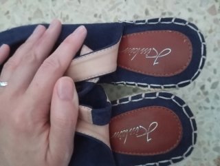 Zapatos cuña azul marino, con suela de esparto.