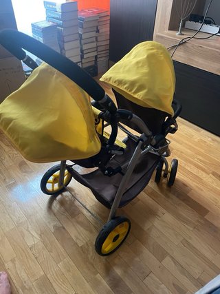 Silla de paseo gemelar de juguete