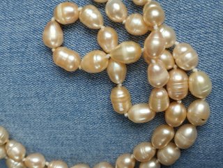 Lunga collana vintage perle beige/rosa