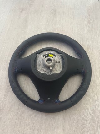 Volante M BMW E90