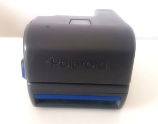 Cámara Polaroid 636 y funda original (Años 90)