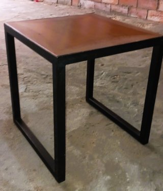Mesita baja madera y hierro