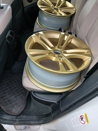 Llantas 18" BMW F34 OEM con neumáticos nuevos