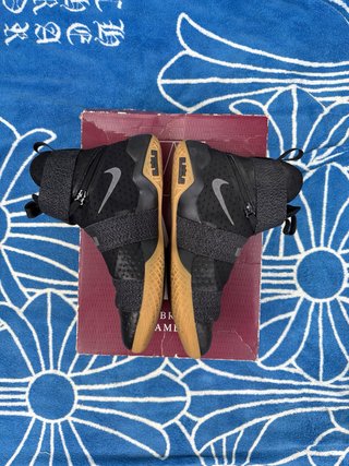 Nike Lebron Soldier 10 Negro Marrón