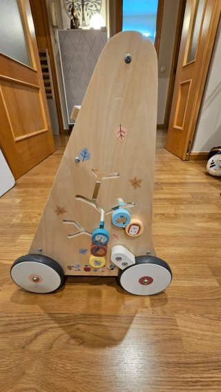 Andador infantil motricidad madera