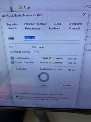 Ordenador sobrenesa Fujitsu