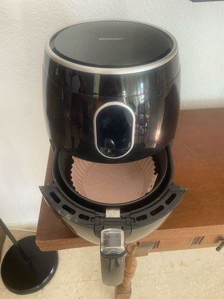 Freidora de aire negra