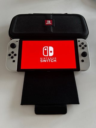 Nintendo Switch OLED Blanca + Accesorios