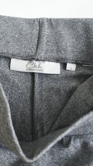 Falda gris Clockhouse
