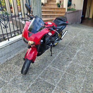 Aprilia Tuono 125 2t Limitada en papeles.