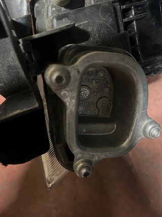 Faro derecho Halógeno Seat ibiza KJ