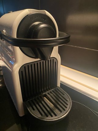 Cafetera Nespresso Blanca