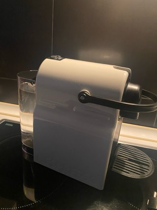 Cafetera Nespresso Blanca