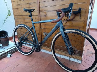 Megamo Jakar 20