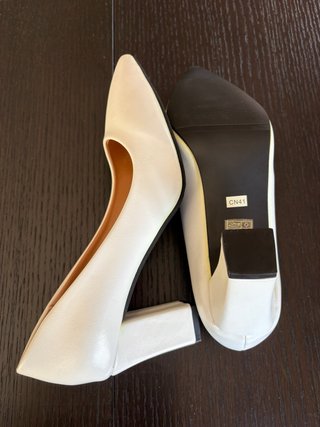 Zapatos de salón blancos N41
