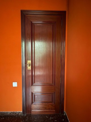 Puertas de madera maciza con o sin cristal