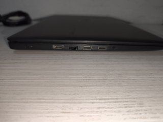 Portátil Dell Vostro 15 W11 Negro