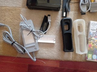 Nintendo Wii Consola, 9 Accesorios con 2 juegos